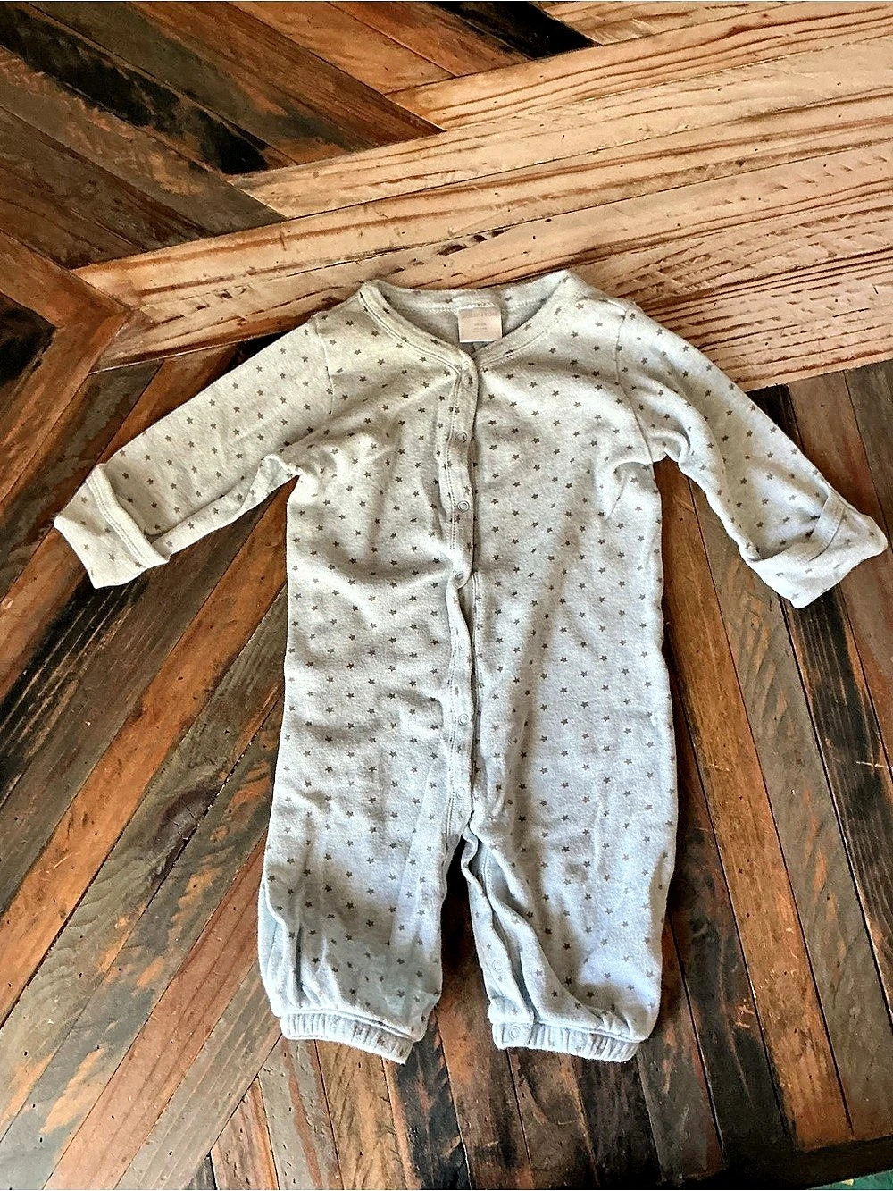 Nordstrom cotton sleep gown, snaps, foldover cuffs, blue w grey stars, one size